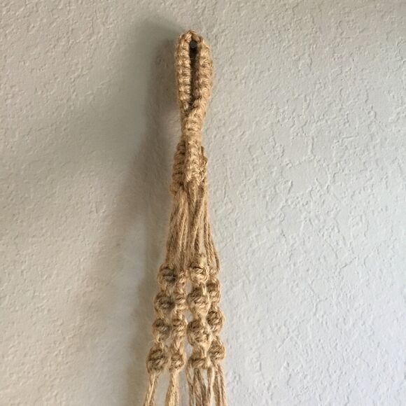 Macrame hanging plant holder natural rustic boho decor - Picture 3 of 5